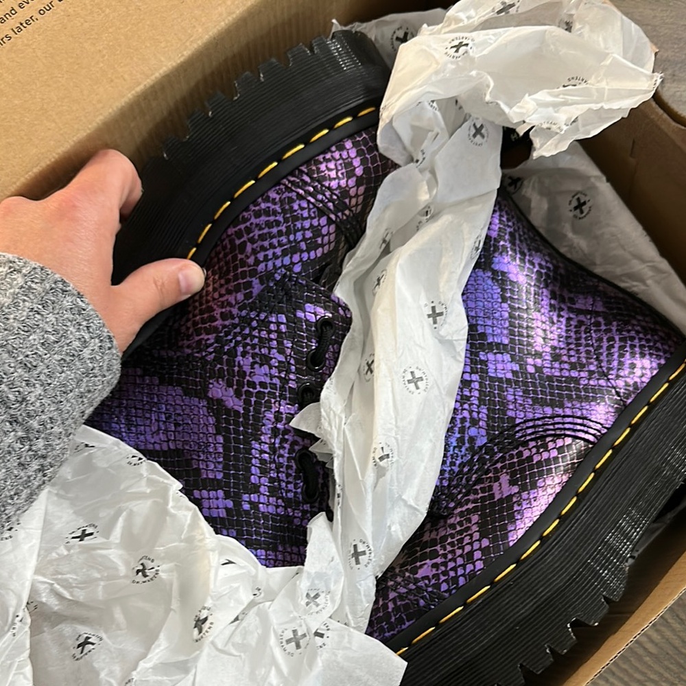 Dr. Martens Sinclairs Viper Croc Emboss (Discontinued)